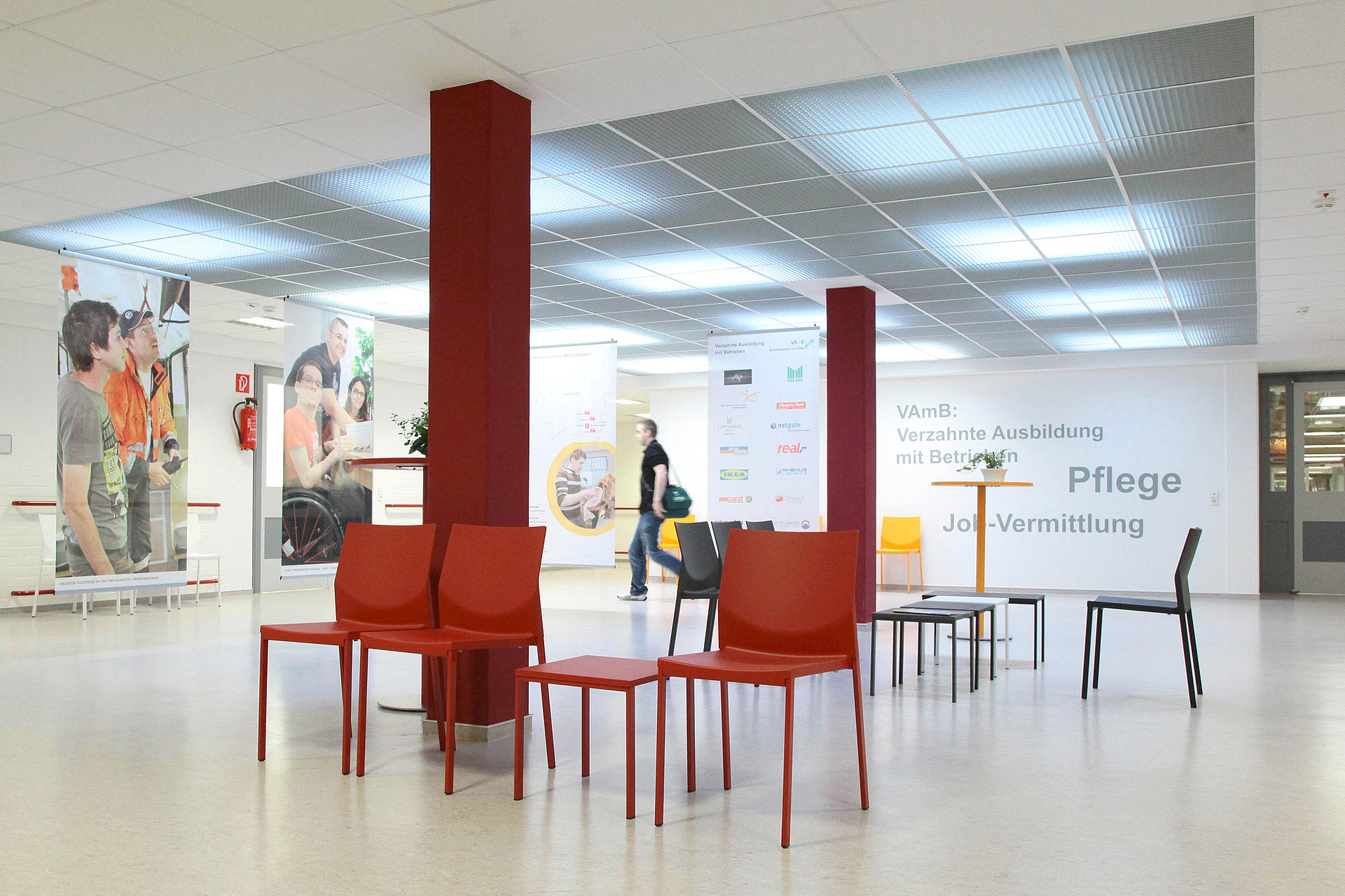 Bild zeigt den Flur im Berufsbildungswerk.